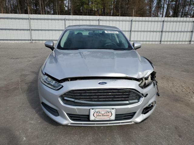 Photo 5 from auction – 2016 FORD FUSION S with VIN 3FA6P0G76GR156469