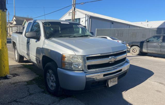 CHEVROLET SILVERADO 2011 with VIN 1GCRCREA4BZ212077 - Photo from auction