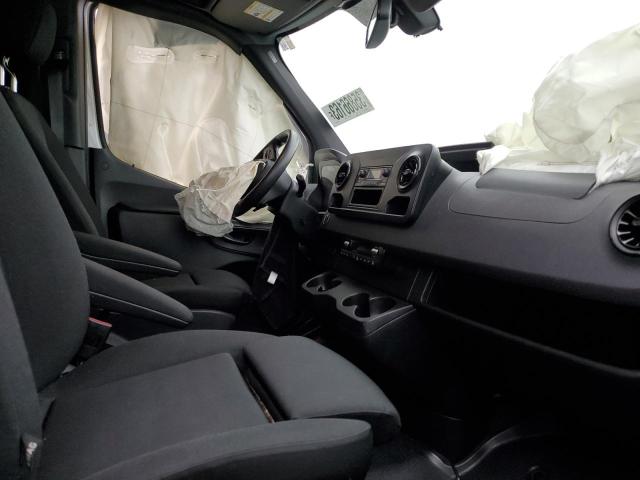 Photo 7 from auction – 2019 MERCEDES-BENZ SPRINTER 2 with VIN WDZPF1CD8KT001075