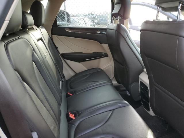Photo 10 from auction – 2017 LINCOLN MKC RESERV with VIN 5LMTJ3DH2HUL50819