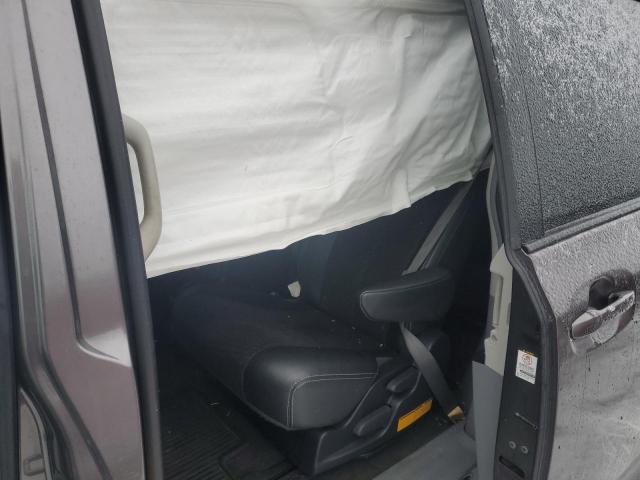 Photo 10 from auction – 2012 TOYOTA SIENNA SPO with VIN 5TDXK3DC7CS183719
