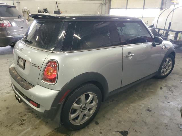 Foto 3 de la subasta – 2009 MINI COOPER S con VIN WMWMF73559TT97942