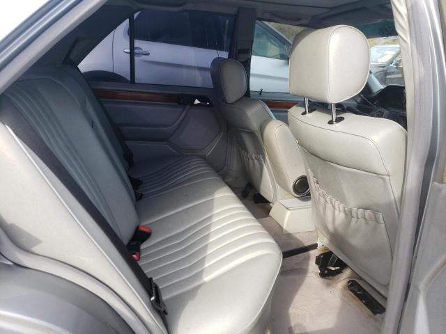 Photo 10 from auction – 1992 MERCEDES-BENZ 300 D with VIN WDBEB28E5NB764299