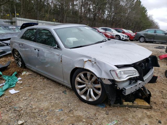 Photo 4 from auction – 2020 CHRYSLER 300 LIMITE with VIN 2C3CCAEG3LH131475