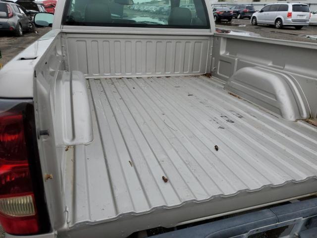Photo 10 from auction – 2004 CHEVROLET SILVERADO with VIN 1GCEC14X54Z333516