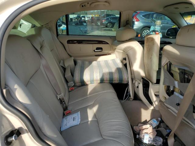 Photo 10 from auction – 2002 LINCOLN TOWN CAR C with VIN 1LNHM83WX2Y653585