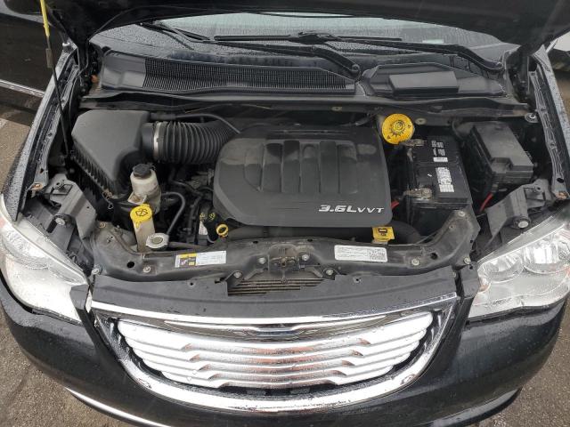 Photo 12 from auction – 2015 CHRYSLER TOWN & COU with VIN 2C4RC1BG2FR609961