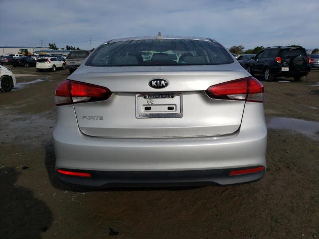 Photo 6 from auction – 2017 KIA FORTE LX with VIN 3KPFK4A74HE043718