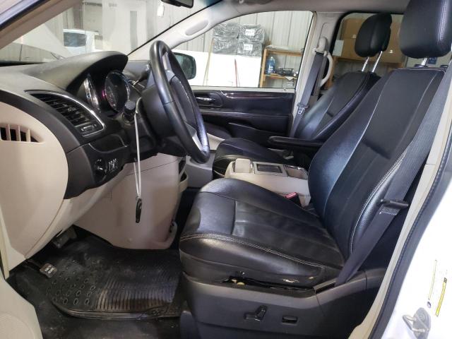 Photo 7 from auction – 2015 CHRYSLER TOWN & COU with VIN 2C4RC1BG6FR537887