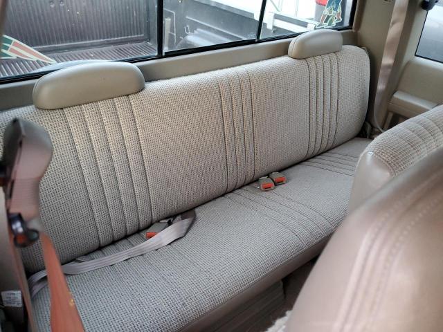 Photo 10 from auction – 1997 CHEVROLET GMT-400 C1 with VIN 1GCEC19M3VE209350