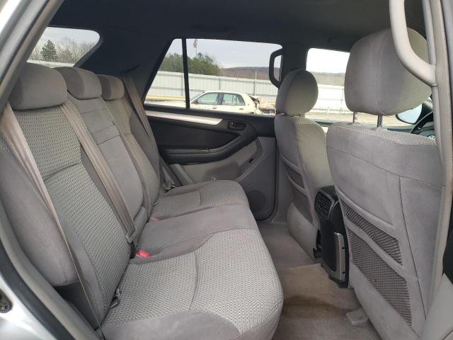 Photo 11 from auction – 2005 TOYOTA 4RUNNER SR with VIN JTEBU14R258050303