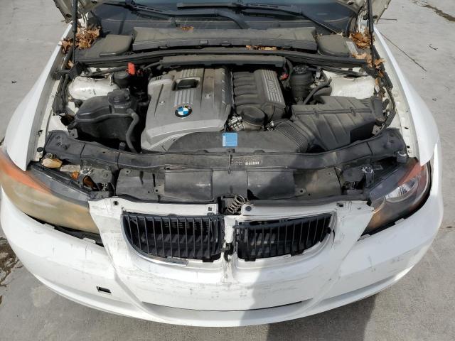 Photo 11 from auction – 2006 BMW 325 I AUTO with VIN WBAVB17516NK35989