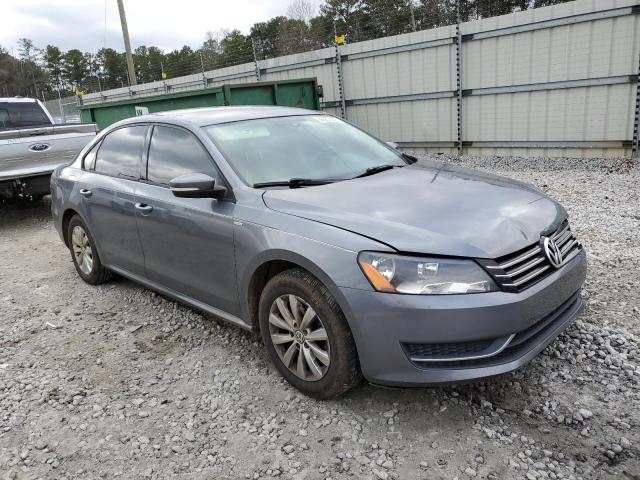 Photo 4 from auction – 2015 VOLKSWAGEN PASSAT S with VIN 1VWAT7A31FC093192
