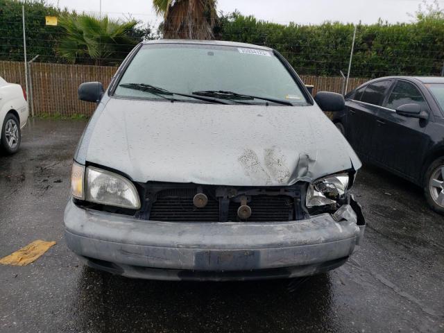 Photo 5 from auction – 2000 TOYOTA SIENNA CE with VIN 4T3ZF19C1YU293987