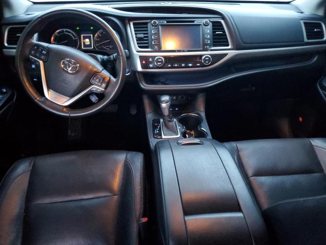 Photo 8 from auction – 2017 TOYOTA HIGHLANDER with VIN 5TDDGRFH9HS026569