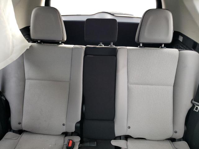Photo 10 from auction – 2017 TOYOTA RAV4 XLE with VIN 2T3RFREV8HW692417
