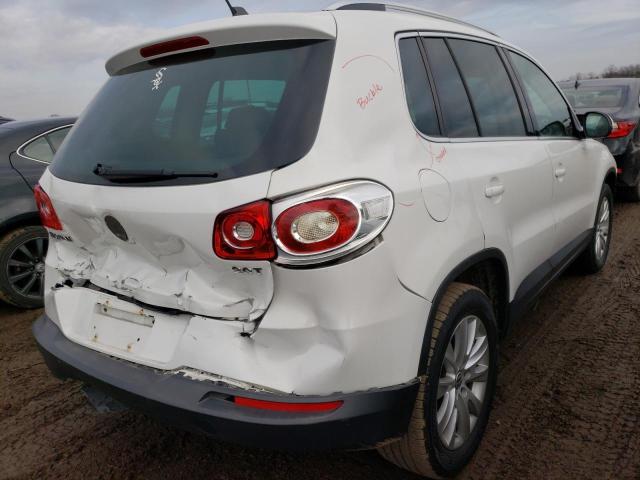 Photo 3 from auction – 2009 VOLKSWAGEN TIGUAN S with VIN WVGAV75N09W525942