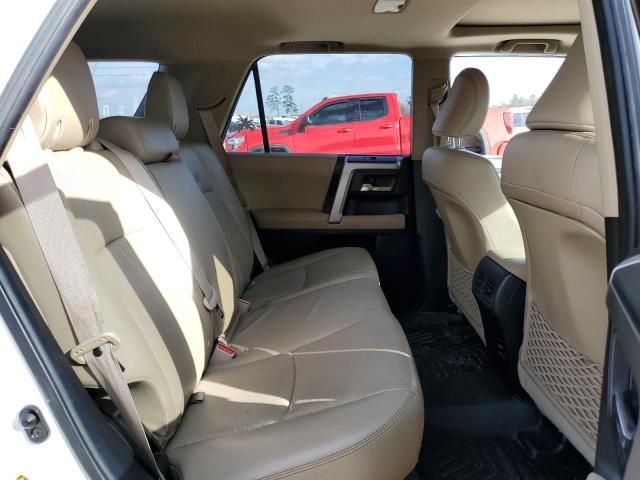 Photo 11 from auction – 2015 TOYOTA 4RUNNER SR with VIN JTEZU5JR1F5108933