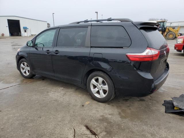 Photo 2 from auction – 2017 TOYOTA SIENNA LE with VIN 5TDKZ3DCXHS888141