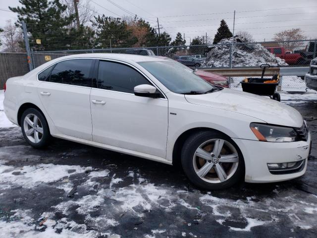 Photo 4 from auction – 2015 VOLKSWAGEN PASSAT S with VIN 1VWAS7A37FC108832