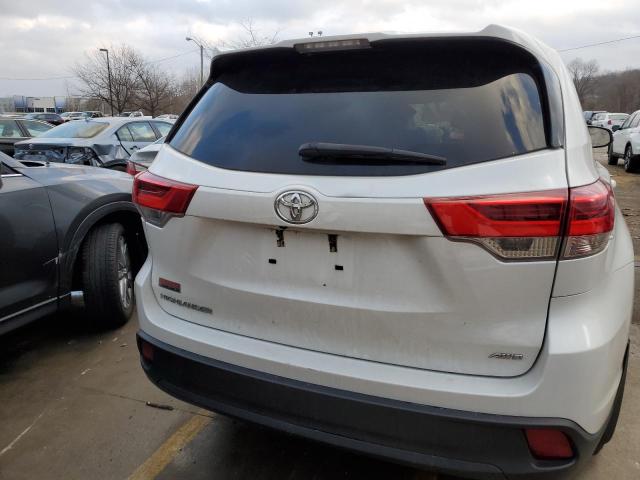 Photo 6 from auction – 2018 TOYOTA HIGHLANDER with VIN 5TDBZRFH5JS805233
