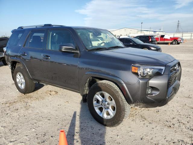 Photo 4 from auction – 2022 TOYOTA 4RUNNER SR with VIN JTEEU5JR5N5251624
