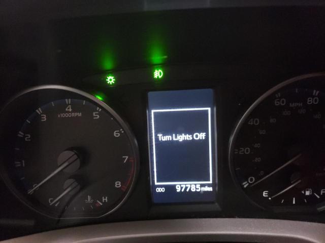 Photo 9 from auction – 2017 TOYOTA RAV4 XLE with VIN JTMRFREV2HJ140538