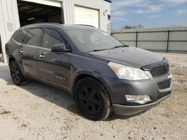Zdjęcie 4 z aukcji – 2010 CHEVROLET TRAVERSE L z VIN 1GNLRFED7AS100546