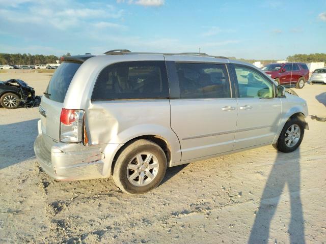 Photo 3 from auction – 2009 CHRYSLER TOWN & COU with VIN 2A8HR54169R673685