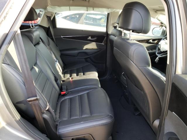 Photo 11 from auction – 2017 KIA SORENTO EX with VIN 5XYPH4A56HG273667