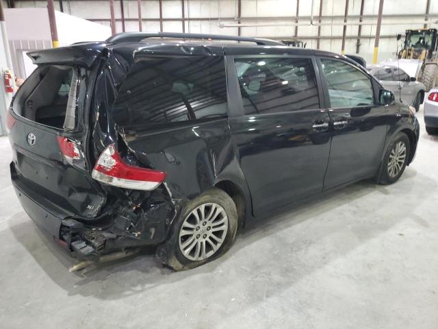 Photo 3 from auction – 2014 TOYOTA SIENNA XLE with VIN 5TDYK3DC2ES523530