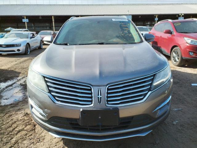 Photo 5 from auction – 2017 LINCOLN MKC with VIN 5LMCJ2D91HUL02411
