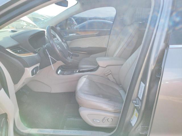 Photo 7 from auction – 2017 LINCOLN MKC with VIN 5LMCJ2D91HUL02411