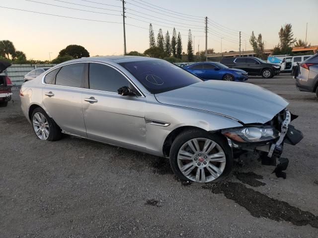 Photo 4 from auction – 2017 JAGUAR XF PREMIUM with VIN SAJBD4BV8HCY35045