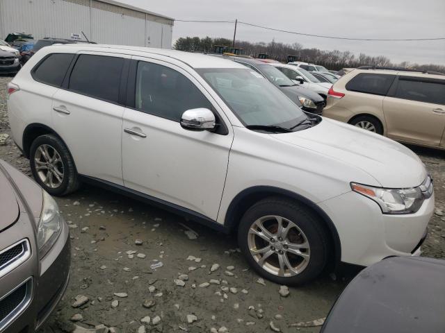 Zdjęcie 4 z aukcji – 2015 MITSUBISHI OUTLANDER z VIN JA4AZ3A30FZ007808
