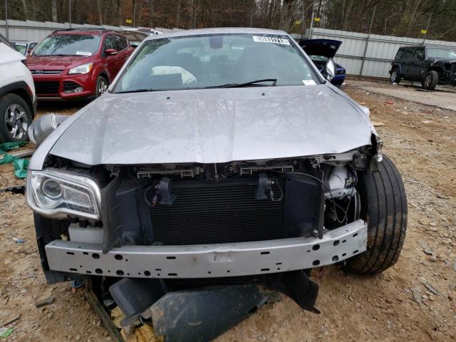 Photo 5 from auction – 2020 CHRYSLER 300 LIMITE with VIN 2C3CCAEG3LH131475