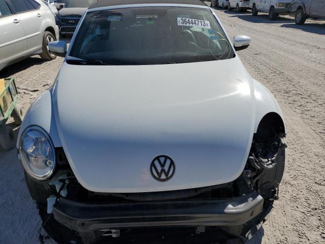 Photo 5 from auction – 2018 VOLKSWAGEN BEETLE S with VIN 3VW5DAAT6JM511216