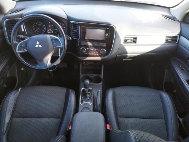 Photo 8 from auction – 2015 MITSUBISHI OUTLANDER with VIN JA4AD3A3XFZ012142