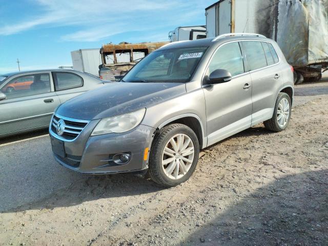 VOLKSWAGEN TIGUAN SE 2010 with VIN WVGBV7AX9AW517841 - Photo from auction