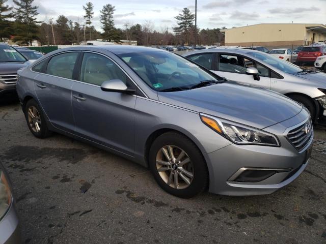 Photo 4 from auction – 2017 HYUNDAI SONATA SE with VIN 5NPE24AF5HH558323