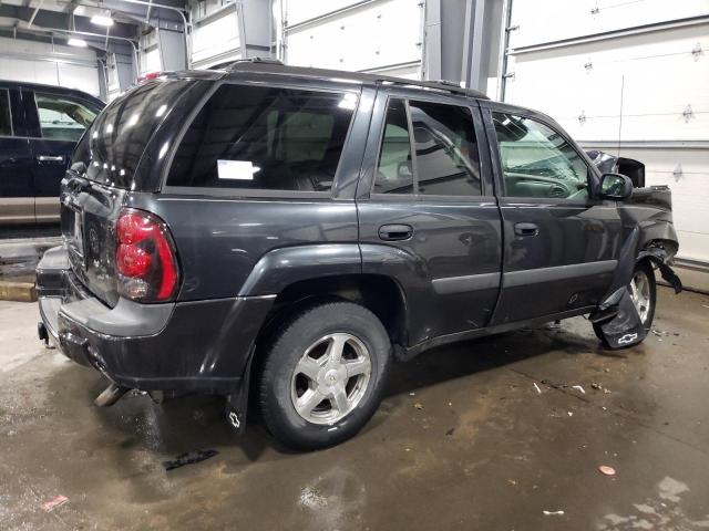 Photo 3 from auction – 2005 CHEVROLET TRAILBLAZE with VIN 1GNDT13S952261657