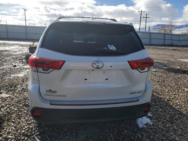 Photo 6 from auction – 2017 TOYOTA HIGHLANDER with VIN 5TDJZRFH1HS418152