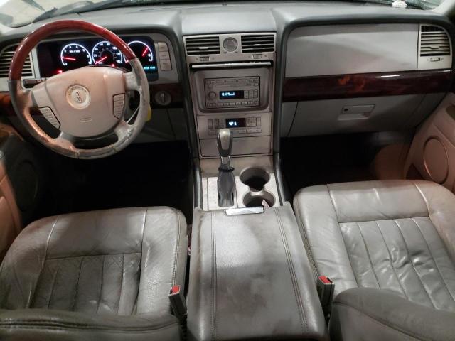 Photo 8 from auction – 2004 LINCOLN NAVIGATOR with VIN 5LMFU28R74LJ13762