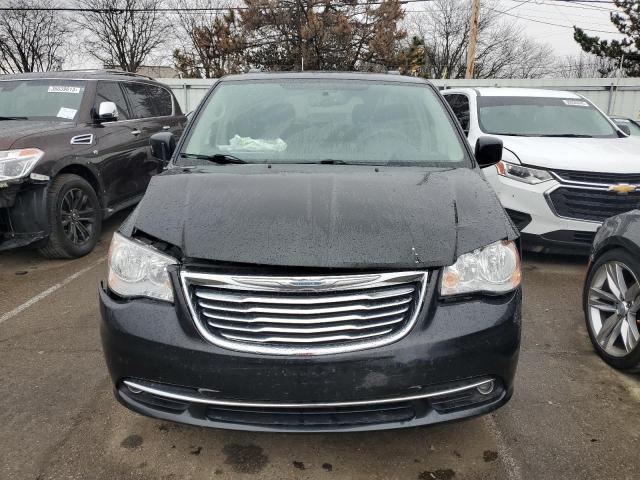 Photo 5 from auction – 2015 CHRYSLER TOWN & COU with VIN 2C4RC1BG2FR609961