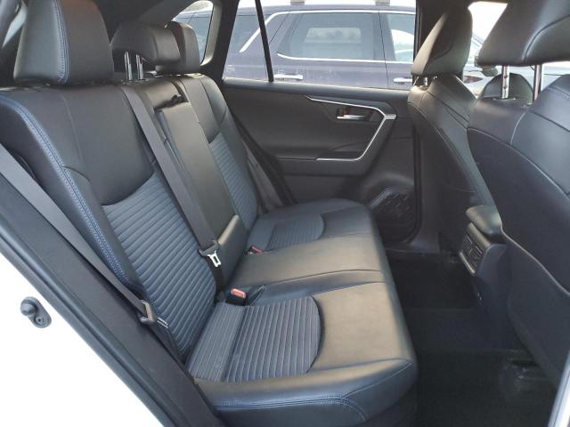 Photo 11 from auction – 2019 TOYOTA RAV4 XSE with VIN JTMEWRFV5KD511145