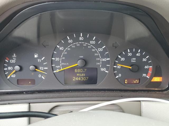Photo 9 from auction – 2001 MERCEDES-BENZ E 320 with VIN WDBJF65J71B209540