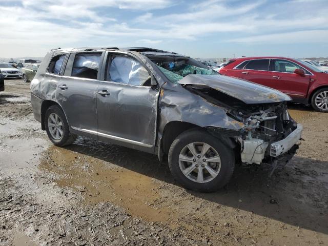 Photo 4 from auction – 2011 TOYOTA HIGHLANDER with VIN 5TDZK3EHXBS043584