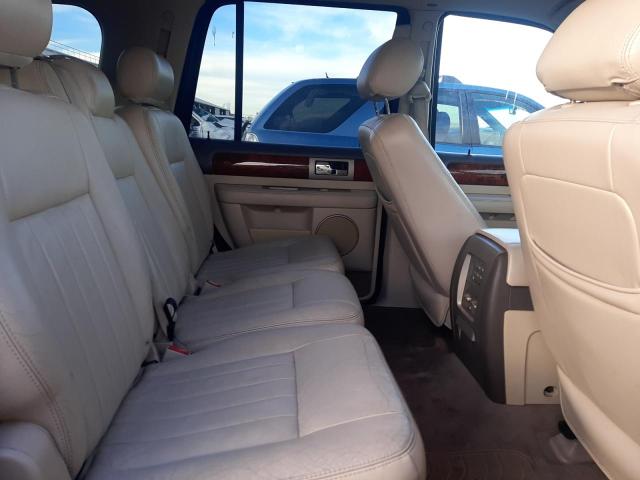 Photo 11 from auction – 2004 LINCOLN NAVIGATOR with VIN 5LMFU27R14LJ02578
