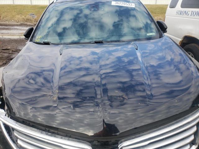 Photo 12 from auction – 2017 LINCOLN MKC RESERV with VIN 5LMCJ3D98HUL16389