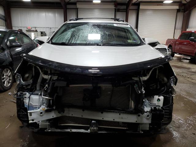 Photo 5 from auction – 2017 TOYOTA RAV4 LIMIT with VIN JTMDFREV9HJ136349